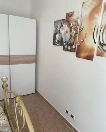 Nora House * Savona